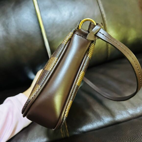 Louis Vuitton Pochette Accessories Damier Ebene - Picture 9 of 15